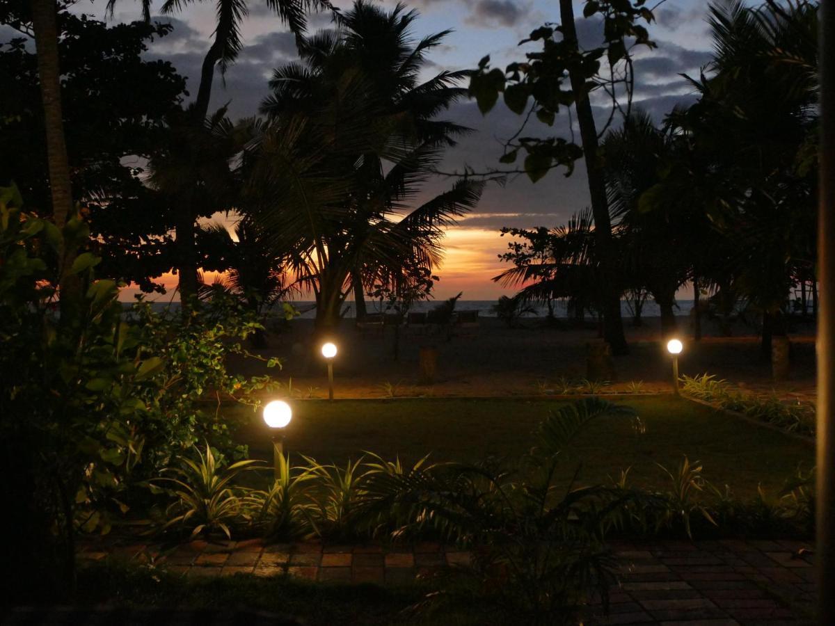 Marari Sealap Beach Villas Mararikulam Exterior photo